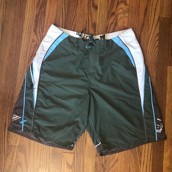 Quiksilver Other - Quicksilver Men’s swimming trunk size 34
